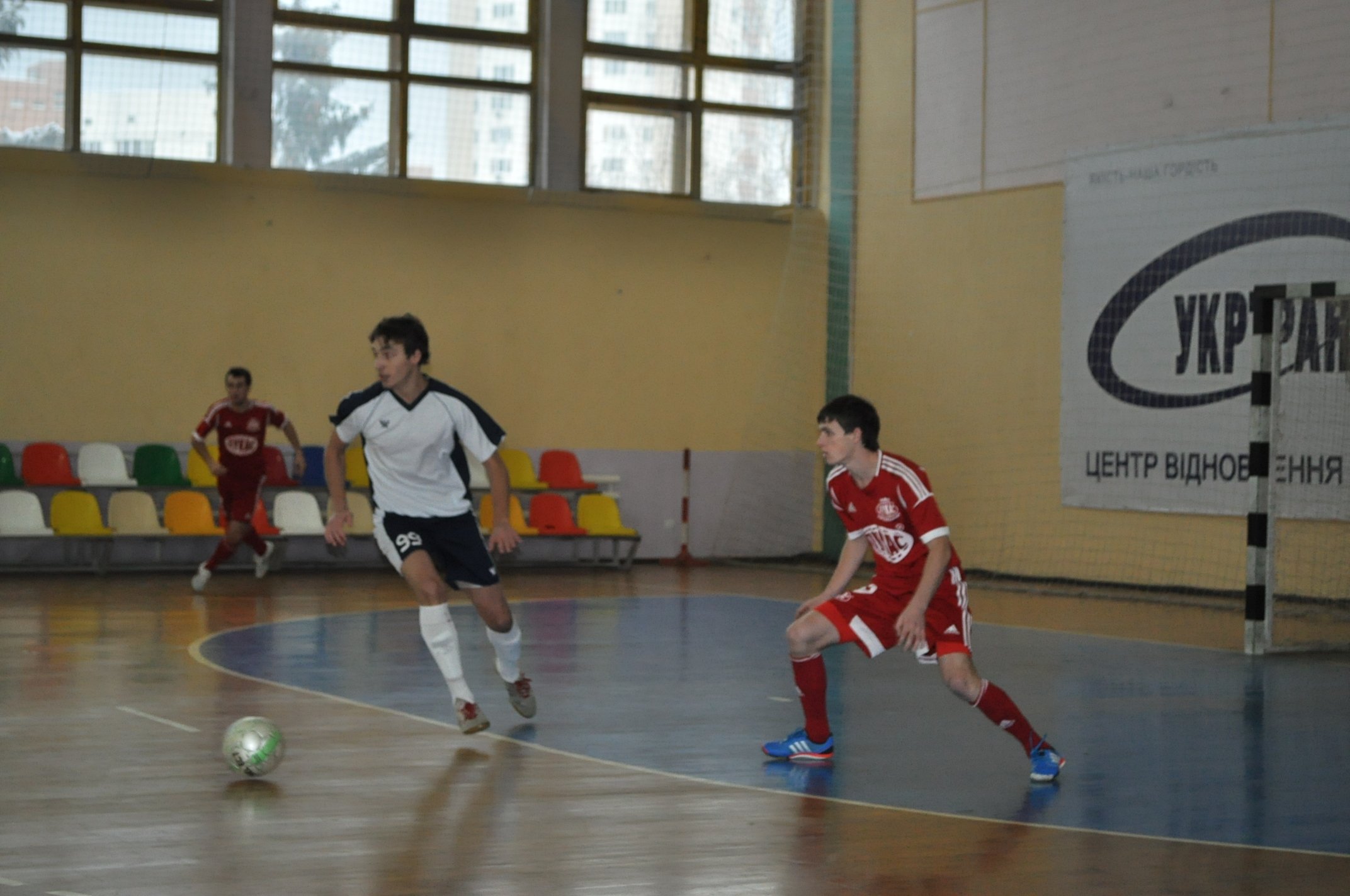 ФУТЗАЛ. «Лукас» «разобрал» главного конкурента ФУТЗАЛ. «Лукас» «разобрал» главного конкурента