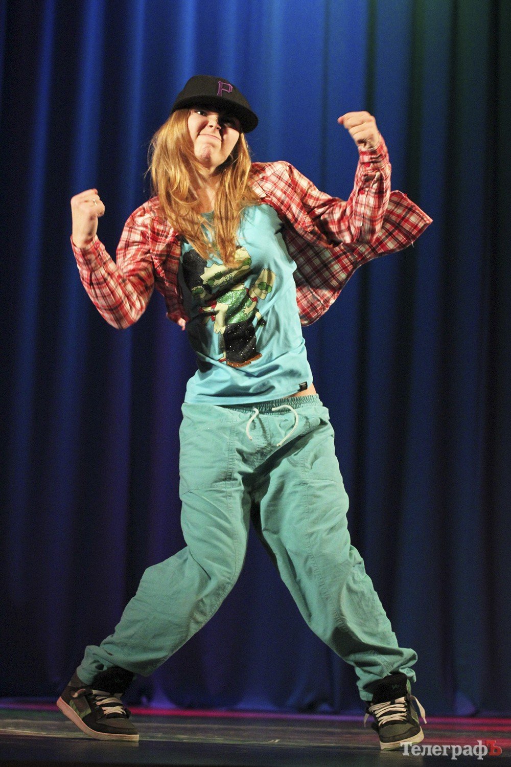 Разностилевый "батл" на кременчугском танцполе Разностилевый "батл" на кременчугском танцполе