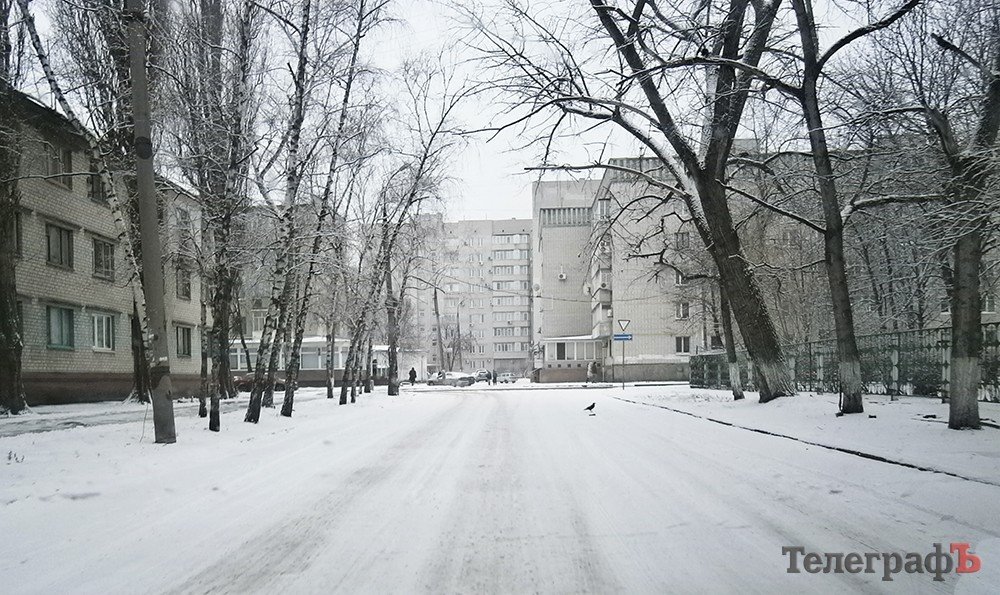 На Молодежном вместо дороги - сплошной каток На Молодежном вместо дороги - сплошной каток