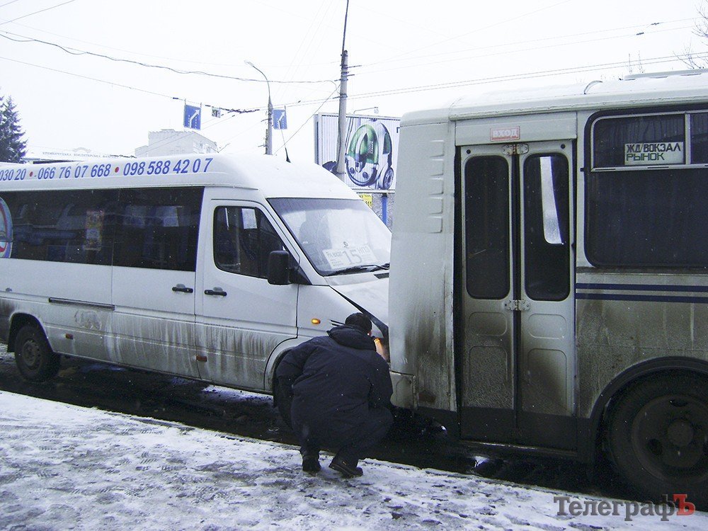 На улице Халаменюка в Кременчуге – сразу два ДТП На улице Халаменюка в Кременчуге – сразу два ДТП