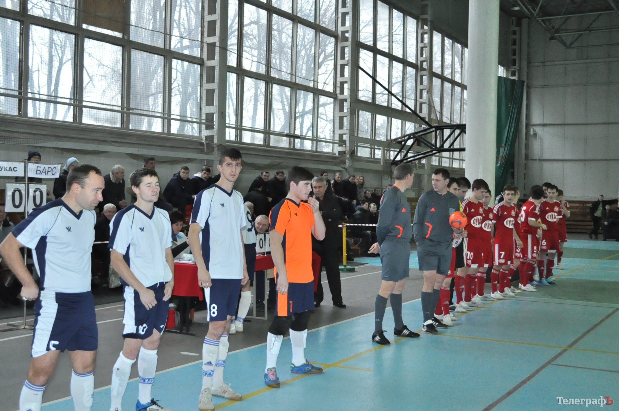 МФК «Лукас» разгромил главного конкурента - команду «Барс» МФК «Лукас» разгромил главного конкурента - команду «Барс»