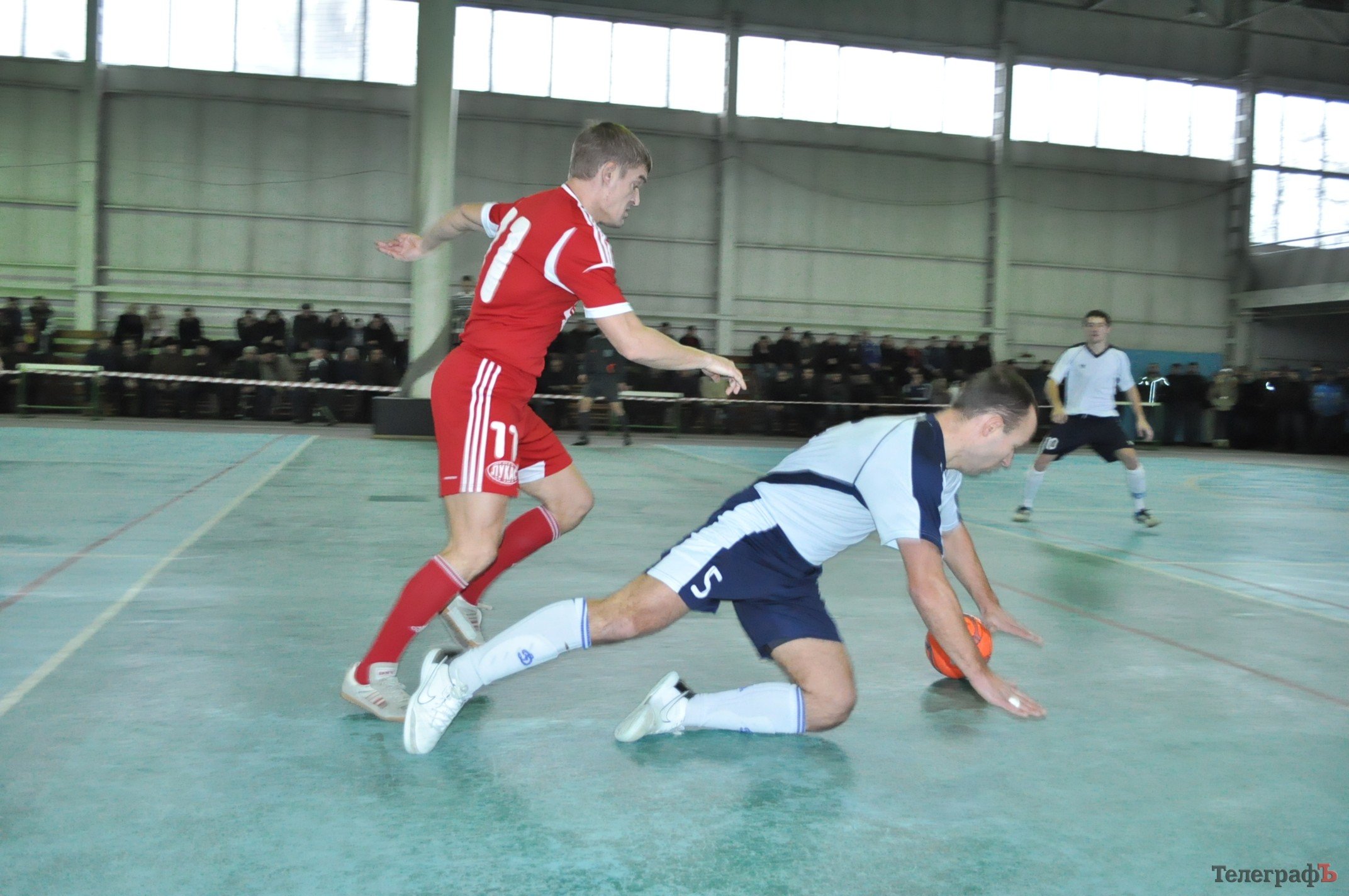 МФК «Лукас» разгромил главного конкурента - команду «Барс» МФК «Лукас» разгромил главного конкурента - команду «Барс»