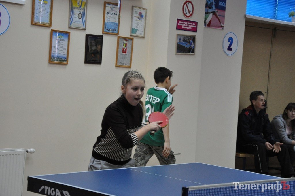 НАСТОЛЬНЫЙ ТЕННИС. Кременчужанин Ярослав Огурцов завоевал сразу три комплекта наград НАСТОЛЬНЫЙ ТЕННИС. Кременчужанин Ярослав Огурцов завоевал сразу три комплекта наград