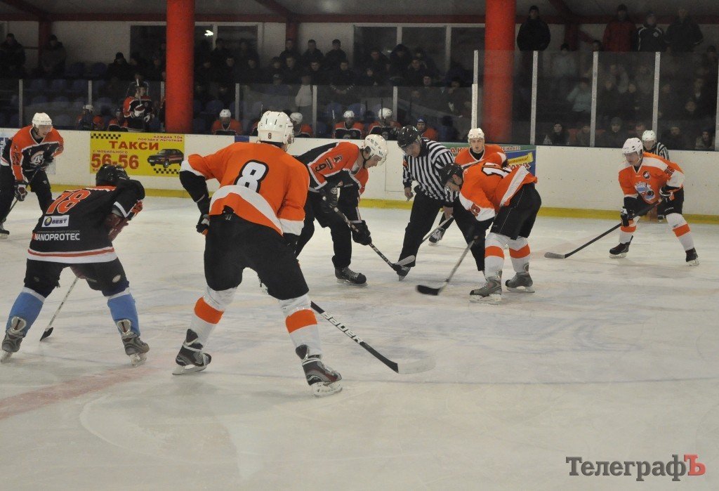 ХОККЕЙ. ХК «Кременчуг» лидирует в чемпионате города Кременчуга ХОККЕЙ. ХК «Кременчуг» лидирует в чемпионате города Кременчуга