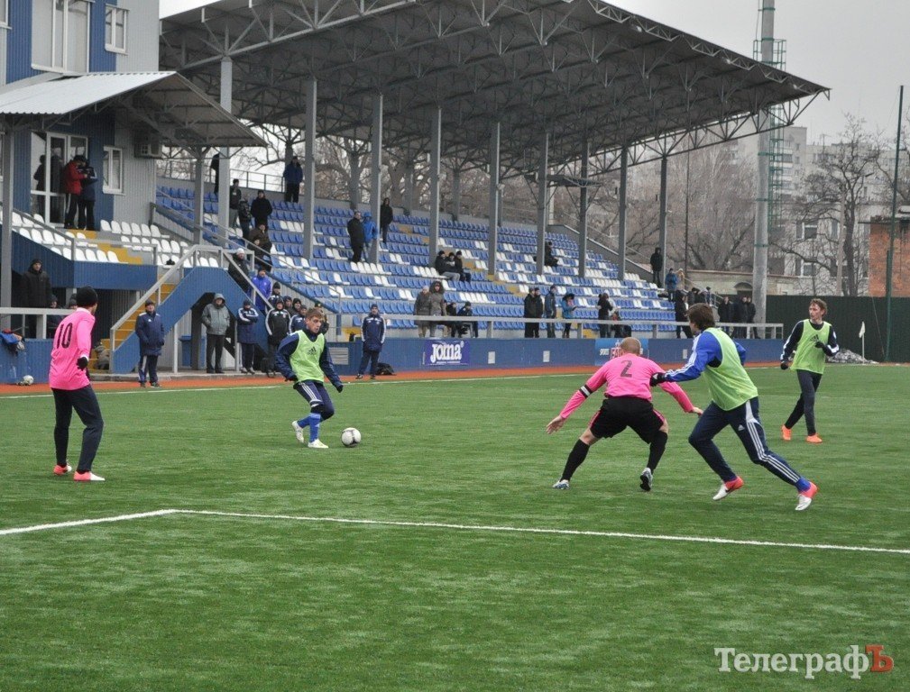 МФК «Кремень» проэкзаменировал комсомольський «Фламинго» МФК «Кремень» проэкзаменировал комсомольський «Фламинго»
