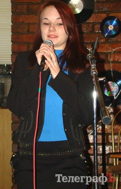 В Кременчуге 23 февраля девушки-поэтессы читали стихотворения кременчугских мужчин-поэтов В Кременчуге 23 февраля девушки-поэтессы читали стихотворения кременчугских мужчин-поэтов