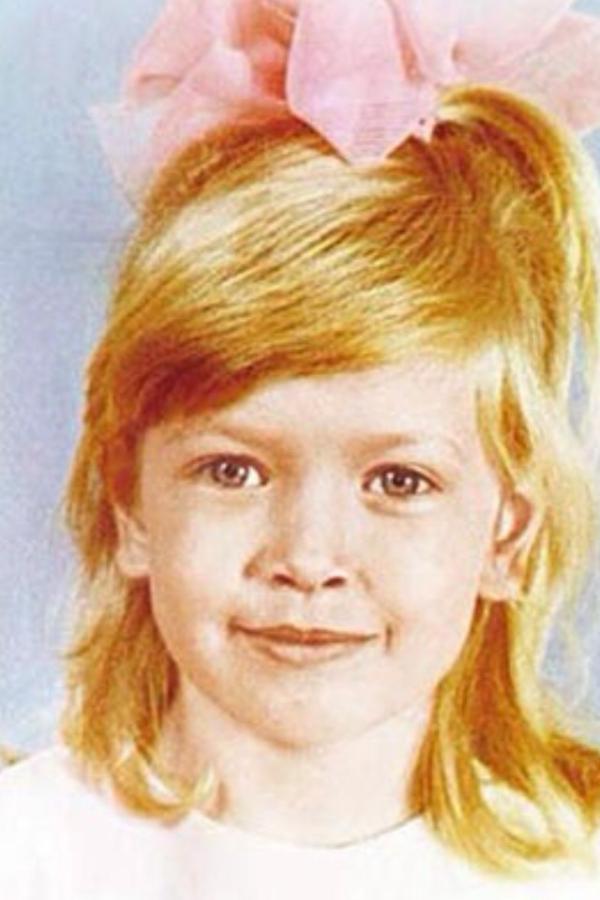 У Брежневой украли фотоальбом, а Галустян решил стать донором У Брежневой украли фотоальбом, а Галустян решил стать донором