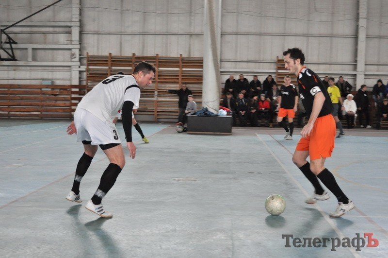 МИНИ-ФУТБОЛ. «Экоэнерго», «Глобино», «Джерело Днiпра» награждены Кубками и «золотом» МИНИ-ФУТБОЛ. «Экоэнерго», «Глобино», «Джерело Днiпра» награждены Кубками и «золотом»