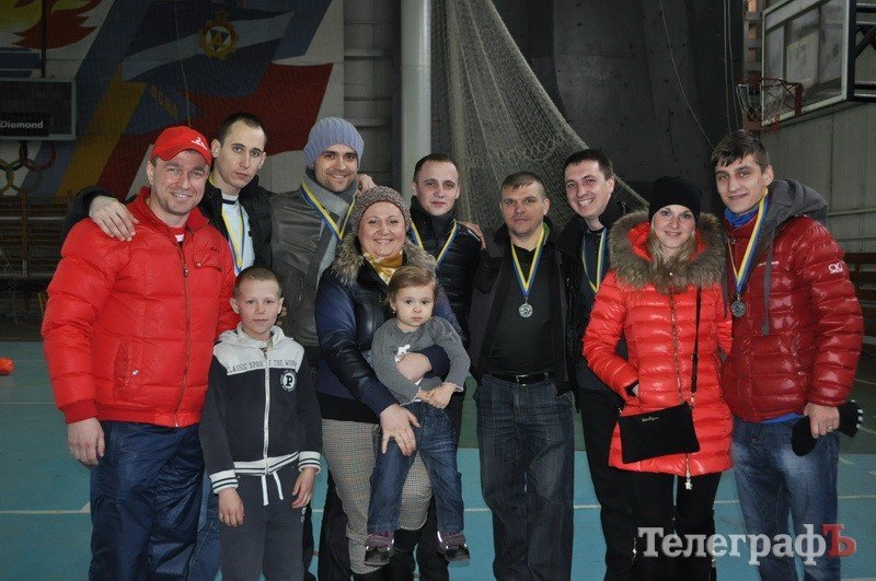 МИНИ-ФУТБОЛ. «Экоэнерго», «Глобино», «Джерело Днiпра» награждены Кубками и «золотом» МИНИ-ФУТБОЛ. «Экоэнерго», «Глобино», «Джерело Днiпра» награждены Кубками и «золотом»