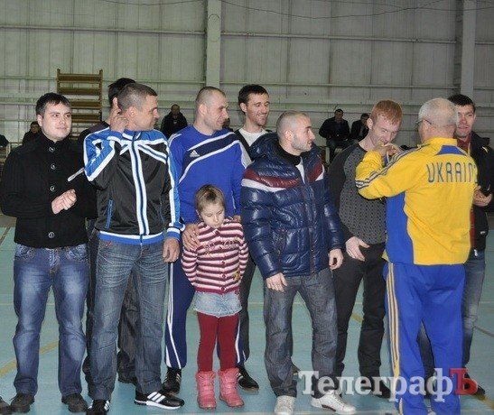 МИНИ-ФУТБОЛ. «Экоэнерго», «Глобино», «Джерело Днiпра» награждены Кубками и «золотом» МИНИ-ФУТБОЛ. «Экоэнерго», «Глобино», «Джерело Днiпра» награждены Кубками и «золотом»