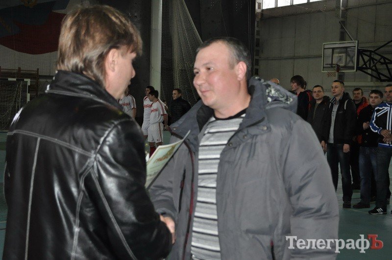 МИНИ-ФУТБОЛ. «Экоэнерго», «Глобино», «Джерело Днiпра» награждены Кубками и «золотом» МИНИ-ФУТБОЛ. «Экоэнерго», «Глобино», «Джерело Днiпра» награждены Кубками и «золотом»