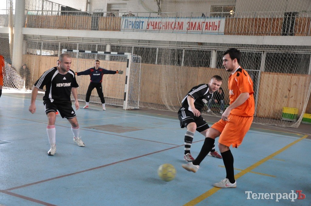 Лучшие команды Кременчуга по мини-футболу - Лукас, Горняк, Шарлис Лучшие команды Кременчуга по мини-футболу - Лукас, Горняк, Шарлис