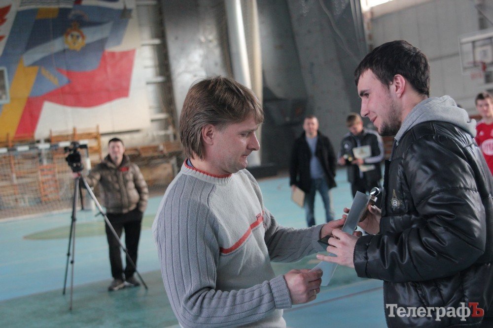 Лучшие команды Кременчуга по мини-футболу - Лукас, Горняк, Шарлис Лучшие команды Кременчуга по мини-футболу - Лукас, Горняк, Шарлис