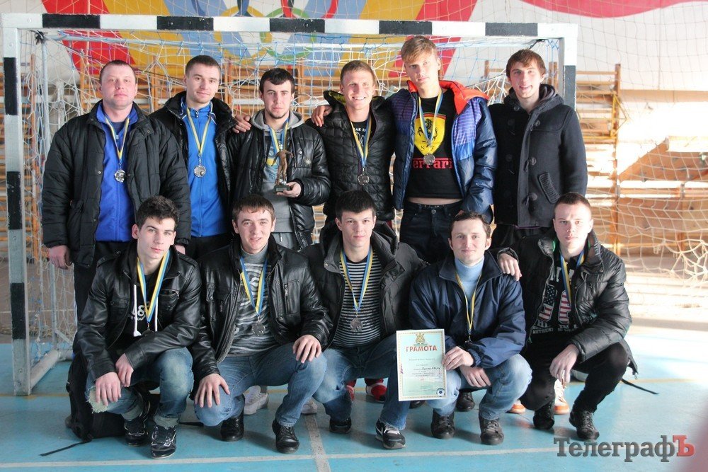 Лучшие команды Кременчуга по мини-футболу - Лукас, Горняк, Шарлис Лучшие команды Кременчуга по мини-футболу - Лукас, Горняк, Шарлис