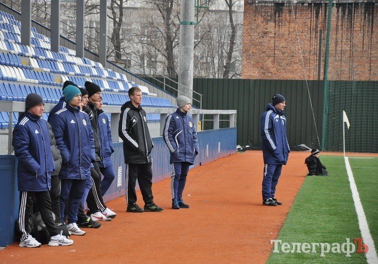 МФК «Кремень» проиграл любителям из Харькова и "отпустил" Дмитрия Гордиенко МФК «Кремень» проиграл любителям из Харькова и "отпустил" Дмитрия Гордиенко