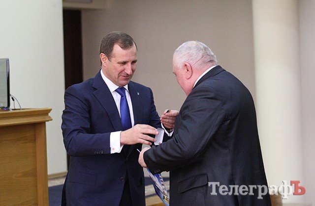 Начальника «Горсвета» Шкурата наградили «За заслуги перед городом» Начальника «Горсвета» Шкурата наградили «За заслуги перед городом»