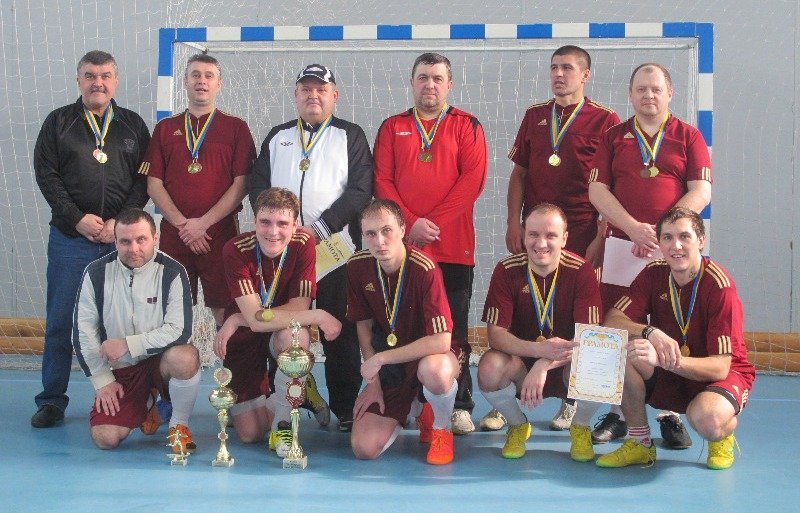 ФУТБОЛ. Итоги Открытого зимнего чемпионата и Кубка по мини-футболу ФУТБОЛ. Итоги Открытого зимнего чемпионата и Кубка по мини-футболу