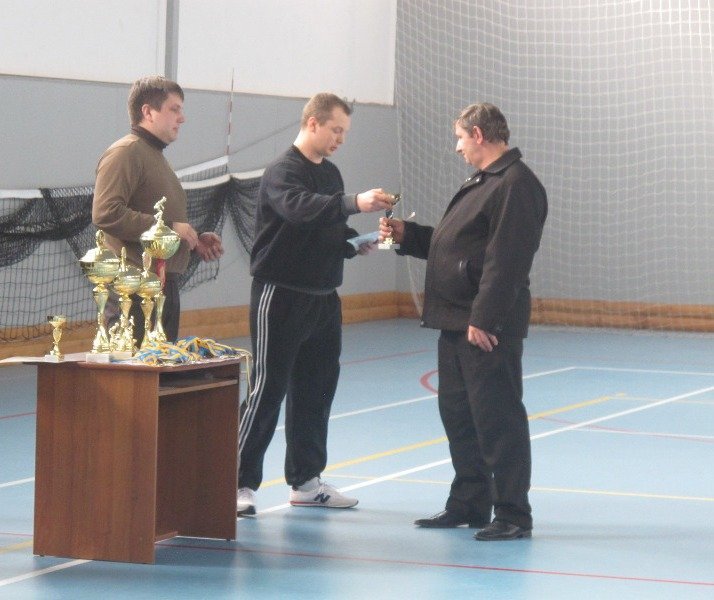 ФУТБОЛ. Итоги Открытого зимнего чемпионата и Кубка по мини-футболу ФУТБОЛ. Итоги Открытого зимнего чемпионата и Кубка по мини-футболу