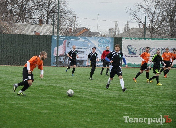 ФУТБОЛ. Восемь сильнейших команд продолжили борьбу за «Кубок мэра» ФУТБОЛ. Восемь сильнейших команд продолжили борьбу за «Кубок мэра»