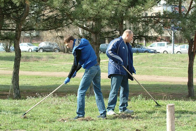 Всемирный день рок-н-ролла в Украине встретили большим “зеленым” субботником Всемирный день рок-н-ролла в Украине встретили большим “зеленым” субботником