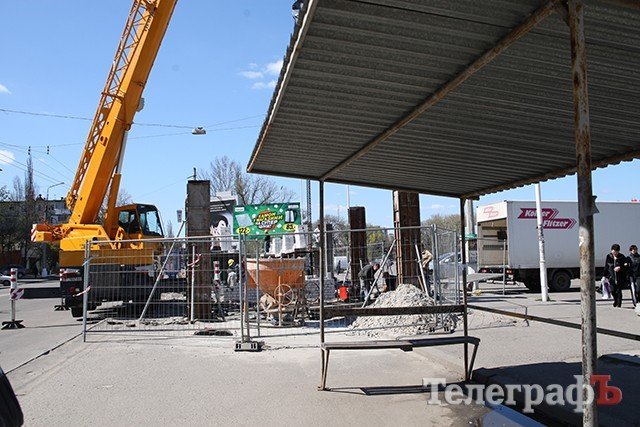 В мае власти Кременчуга презентуют первую стационарную остановку общественного транспорта, построенную по шаблону В мае власти Кременчуга презентуют первую стационарную остановку общественного транспорта, построенную по шаблону