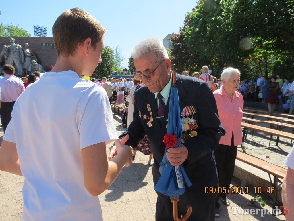 Кременчугские спортсмены помнят и чтят своих героев Кременчугские спортсмены помнят и чтят своих героев