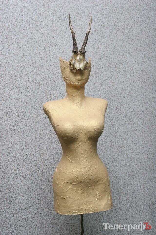 В Кременчуге открылась первая выставка скульптур-манекенов В Кременчуге открылась первая выставка скульптур-манекенов