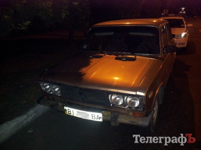 В Кременчуге двое парней угнали две машины В Кременчуге двое парней угнали две машины