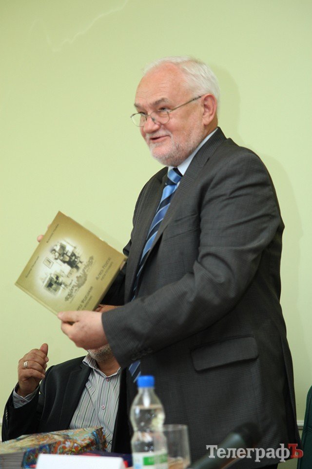 У КрНУ презентували книгу «Польські сторінки історії Кременчука» У КрНУ презентували книгу «Польські сторінки історії Кременчука»