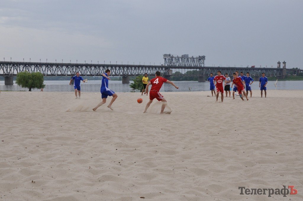 ПЛЯЖНЫЙ ФУТБОЛ. Результаты первого тура. ПЛЯЖНЫЙ ФУТБОЛ. Результаты первого тура.