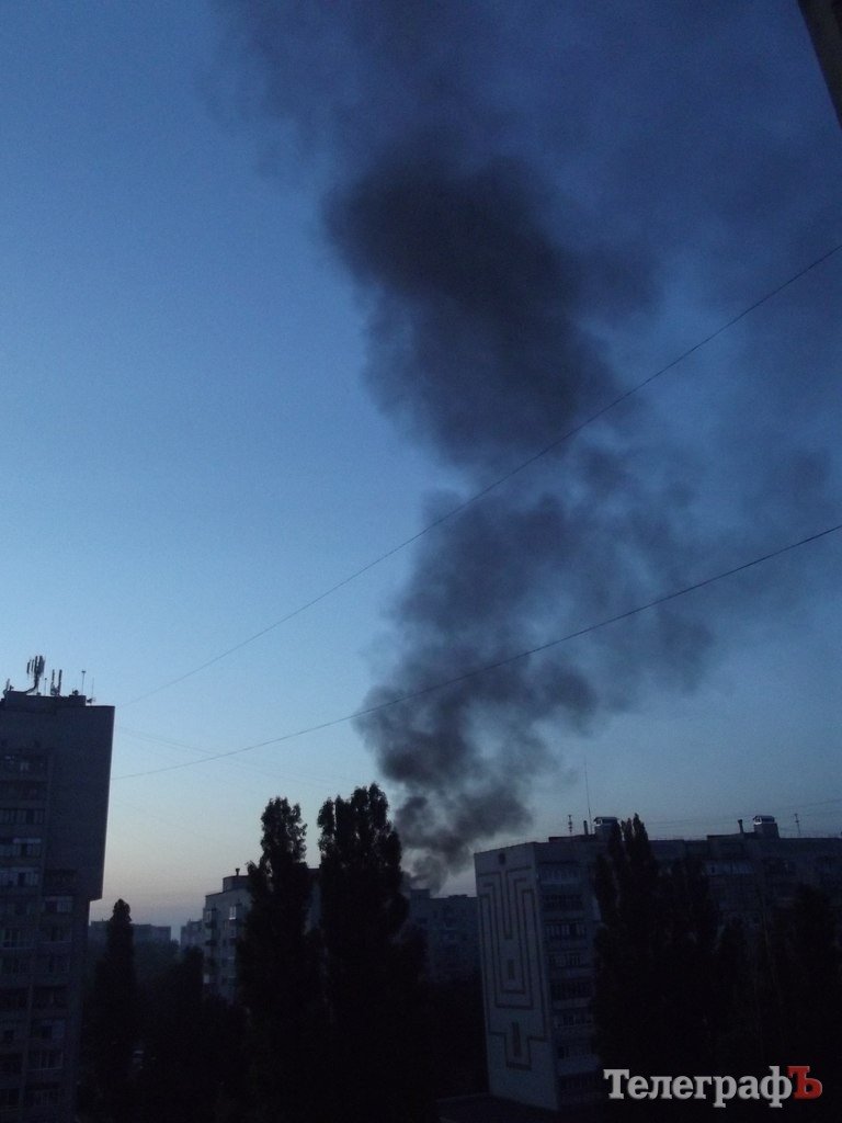 В Кременчуге загорелся, а потом взорвался "Москвич" В Кременчуге загорелся, а потом взорвался "Москвич"