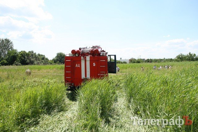 В Кременчуге упал вертолет летного колледжа АК-1-3 В Кременчуге упал вертолет летного колледжа АК-1-3