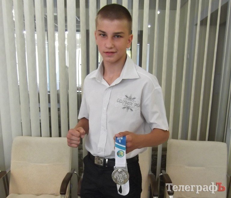 Денис Пояцыка начинает подготовку к чемпионату мира по боксу Денис Пояцыка начинает подготовку к чемпионату мира по боксу