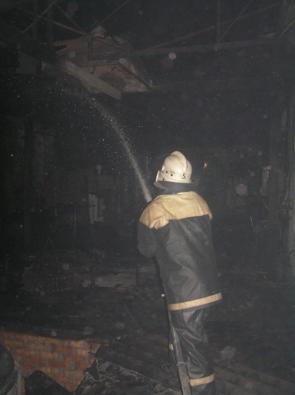 На кременчугском ремонтно-механическом заводе горел сборочный участок На кременчугском ремонтно-механическом заводе горел сборочный участок