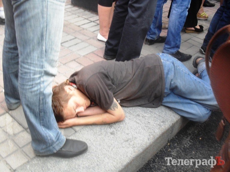 Про РОК, релігію та китайський ліхтарик: репортаж із концерту на честь 1025-річчя Хрещення Київської Русі Про РОК, релігію та китайський ліхтарик: репортаж із концерту на честь 1025-річчя Хрещення Київської Русі