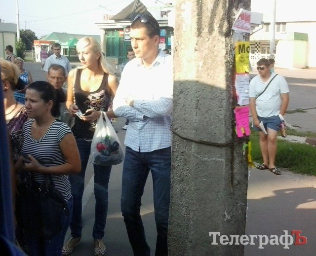 В Кременчуге ГАИ опять проверяет маршрутчиков – пассажиры опаздывают на работу В Кременчуге ГАИ опять проверяет маршрутчиков – пассажиры опаздывают на работу