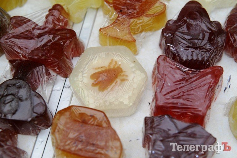 Как пасечники в Кременчуге ярмаркуют Как пасечники в Кременчуге ярмаркуют