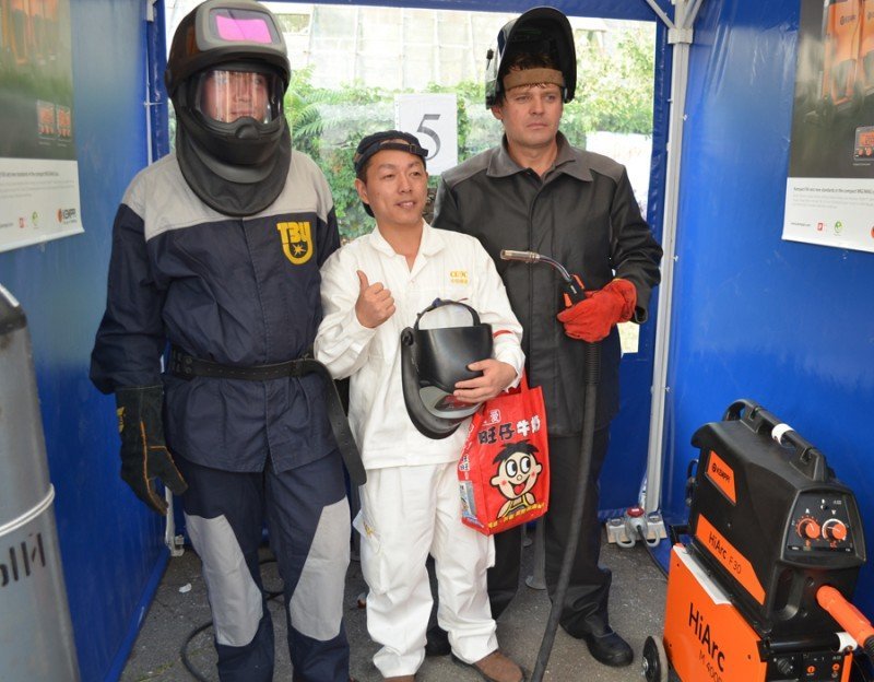 Кременчужанин победил на Х Международном конкурсе сварщиков «Золотой кубок Бенардоса» Кременчужанин победил на Х Международном конкурсе сварщиков «Золотой кубок Бенардоса»