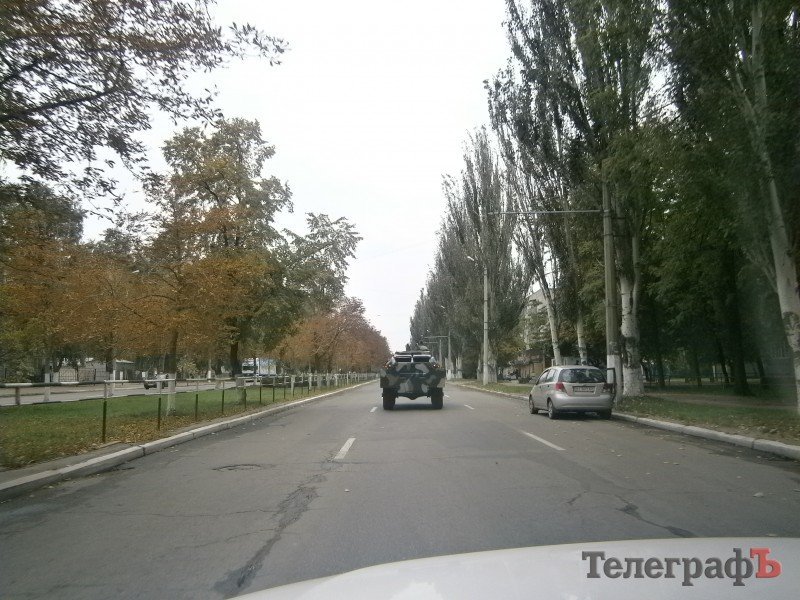 Фотофакт: по Кременчугу разъезжает БРДМ-2 Фотофакт: по Кременчугу разъезжает БРДМ-2