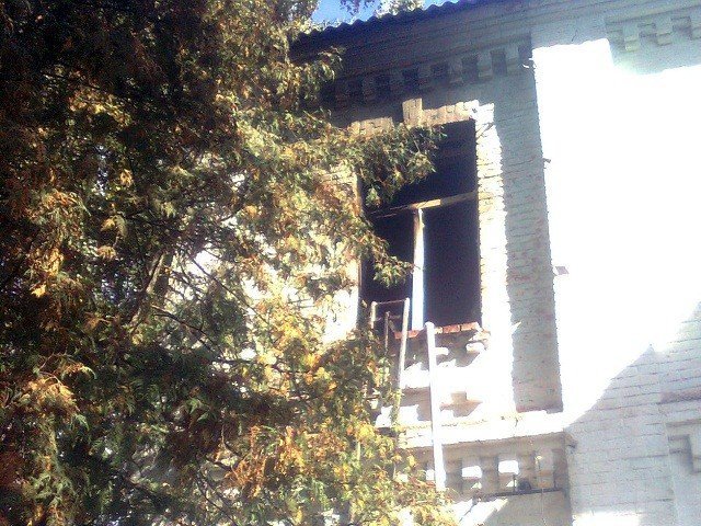 Во время занятий загорелась хорольская школа №1 Во время занятий загорелась хорольская школа №1