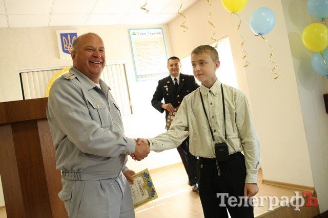 Кременчугские пожарные празднуют День спасателя Кременчугские пожарные празднуют День спасателя