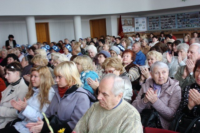 Для учащихся Университета третьего возраста Крюковского района сегодня прозвучал первый звонок Для учащихся Университета третьего возраста Крюковского района сегодня прозвучал первый звонок