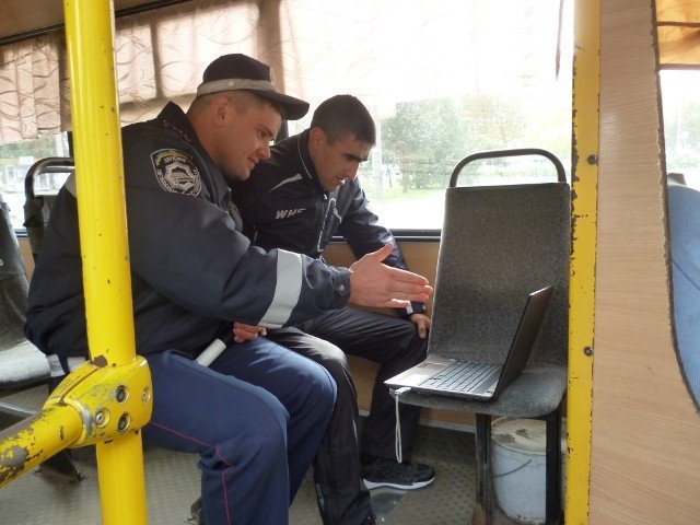 Кременчугская ГАИ пугала пешеходов-нарушителей фотографиями ДТП Кременчугская ГАИ пугала пешеходов-нарушителей фотографиями ДТП