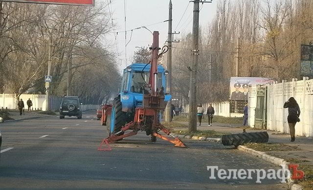 Мэр Кременчуга поставил коммунальщикам четверку за подготовку техники к зиме Мэр Кременчуга поставил коммунальщикам четверку за подготовку техники к зиме