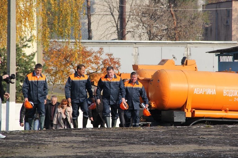 Кременчугский мэр провел инспекцию под землей Кременчугский мэр провел инспекцию под землей