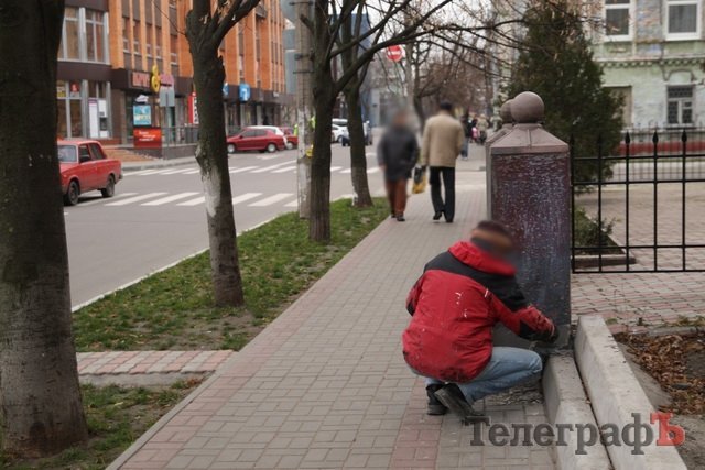 Появление в Кременчуге граффити с человеком, похожим на Януковича: открыто уголовное производство Появление в Кременчуге граффити с человеком, похожим на Януковича: открыто уголовное производство