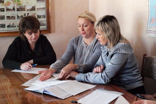 В Кременчугской исправительной колонии № 69 поженились сразу 8 пар влюбленных В Кременчугской исправительной колонии № 69 поженились сразу 8 пар влюбленных