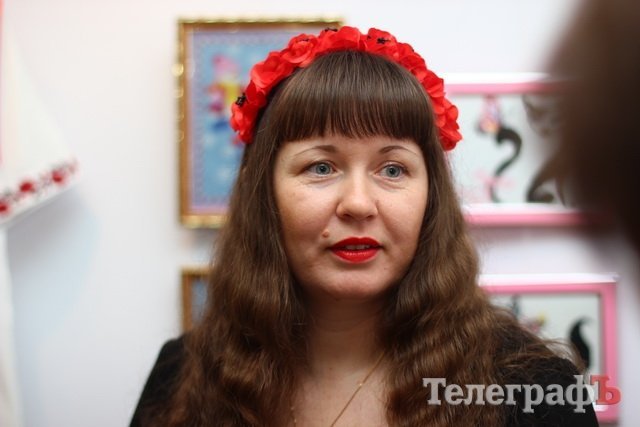 В Кременчуге открылась выставка вышивки В Кременчуге открылась выставка вышивки