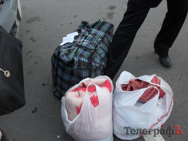 Кременчужане отправили первую гуманитарную помощь на Евромайдан Кременчужане отправили первую гуманитарную помощь на Евромайдан