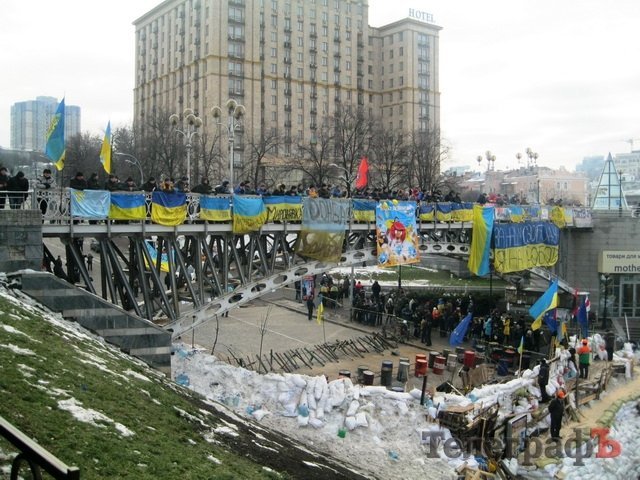 Блоги: Тепер на Йолці є Кременчук, причому багато плакатів. Є навіть «добра згадка» про мера Блоги: Тепер на Йолці є Кременчук, причому багато плакатів. Є навіть «добра згадка» про мера